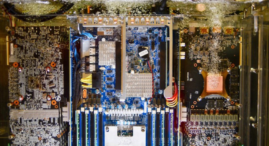 Colocation data centers can have traditional and immersion cooling